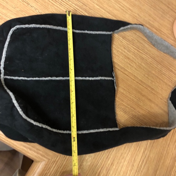 Old navy Sherpa lined purse - Picture 4 of 6